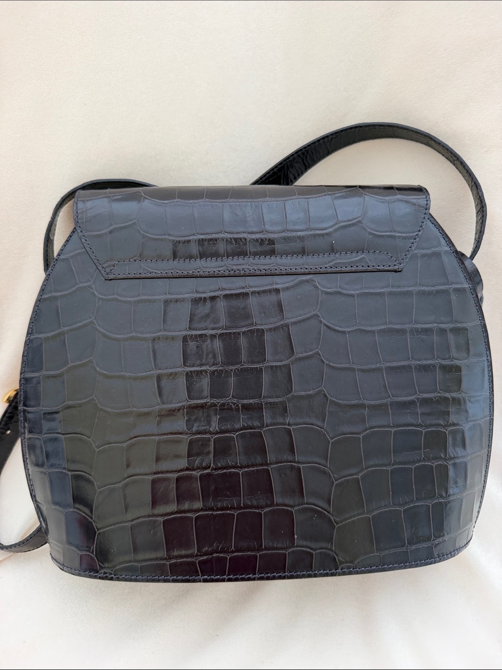 Escada Bag - Picture 5 of 12